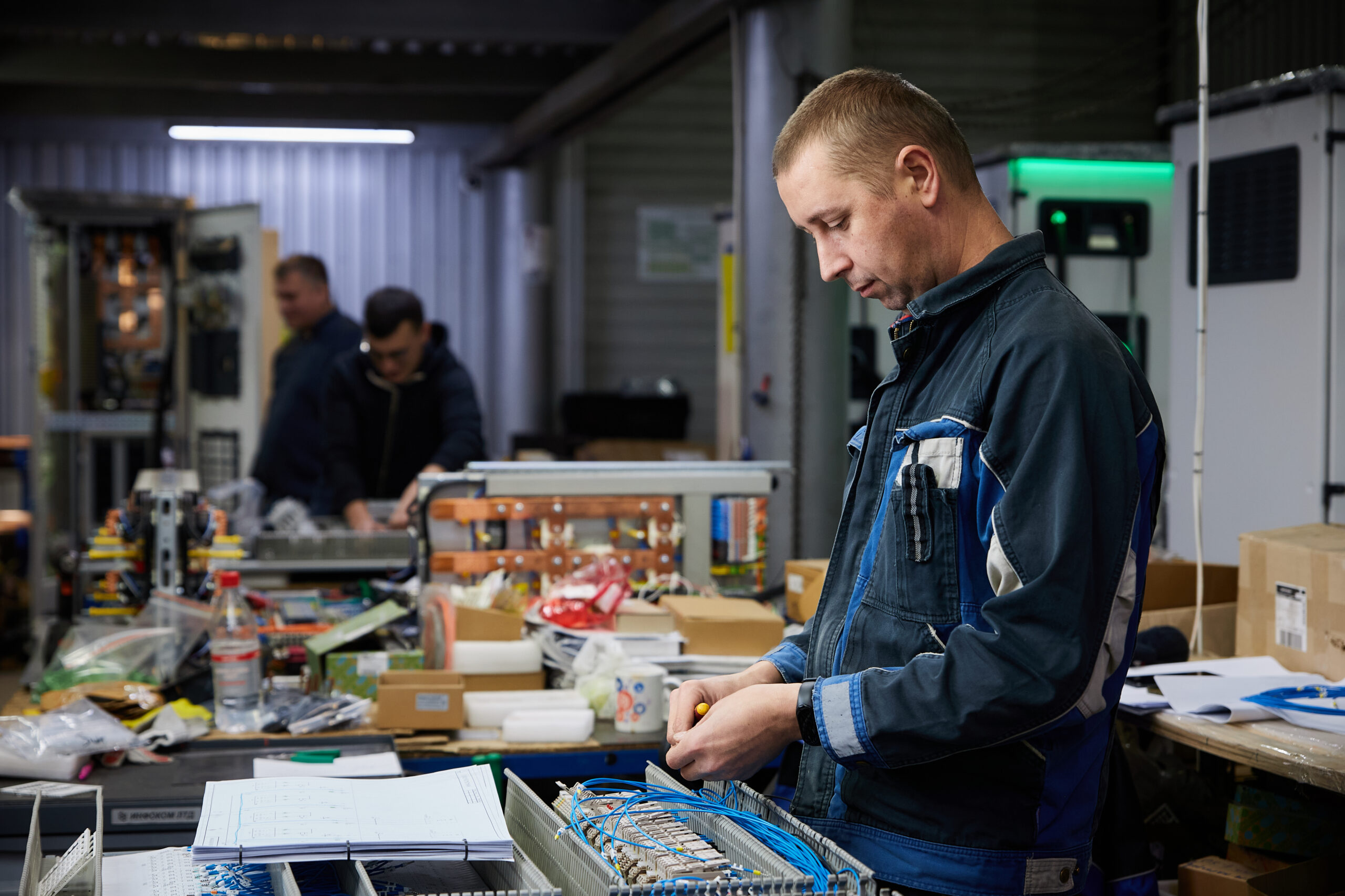 Produkcja stacji ładowania UGV Chargers